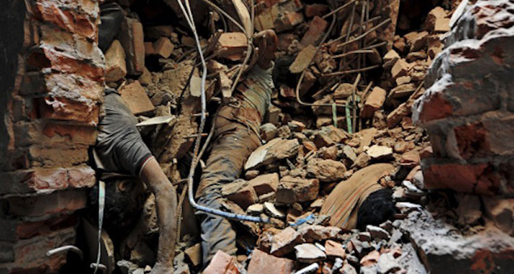 Just some of the horrors Hossain would have seen inside the Rana Plaza (Image Courtesy of lateet.com) 